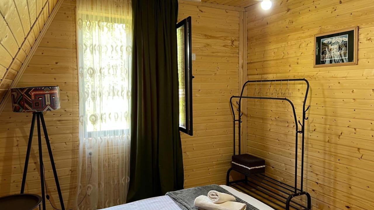 Cottage Mida Местия Екстериор снимка